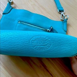 Vintage Roots aqua cross body bag, lightly used :)
